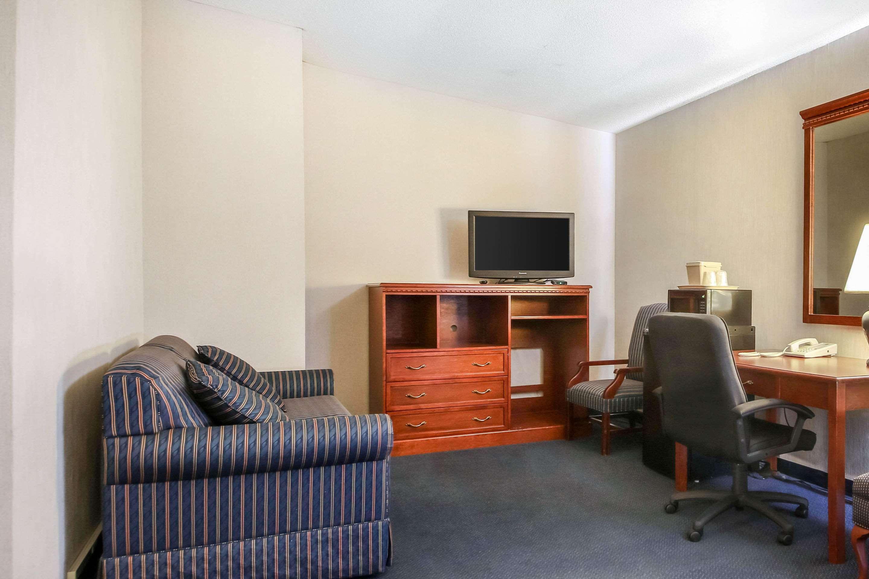 Comfort Inn & Suites Бівер-Дем Екстер'єр фото