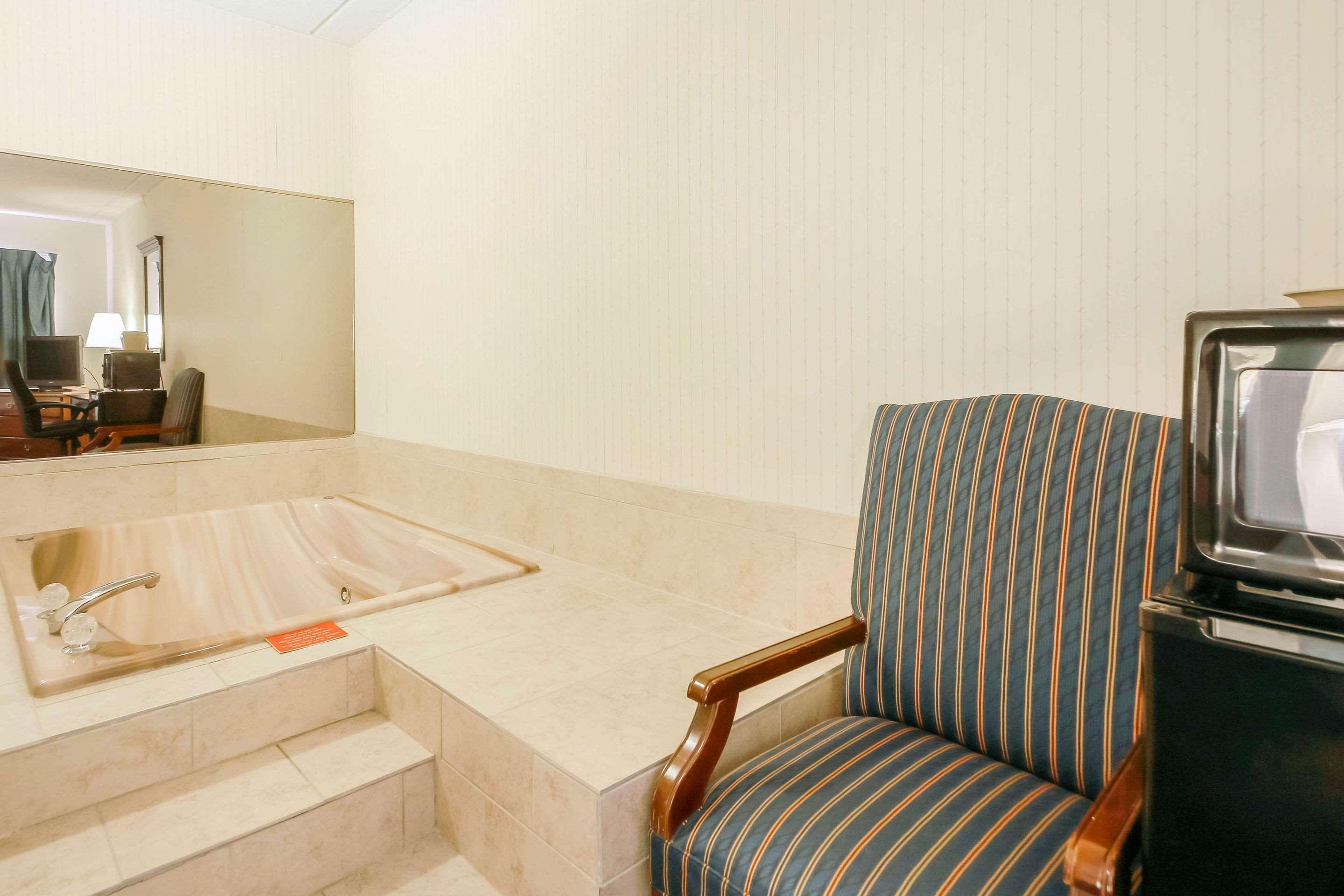 Comfort Inn & Suites Бівер-Дем Екстер'єр фото