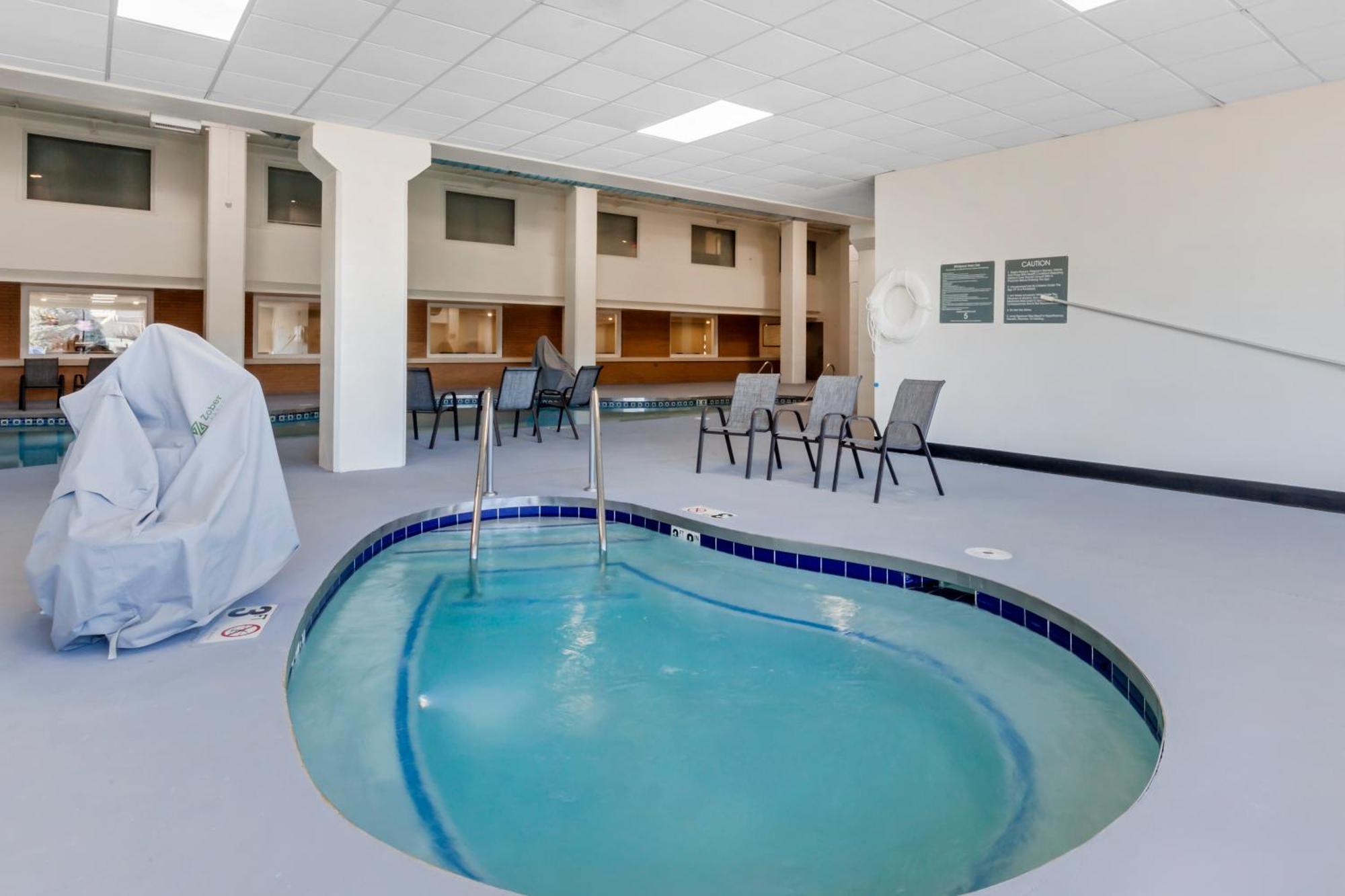 Comfort Inn & Suites Бівер-Дем Екстер'єр фото