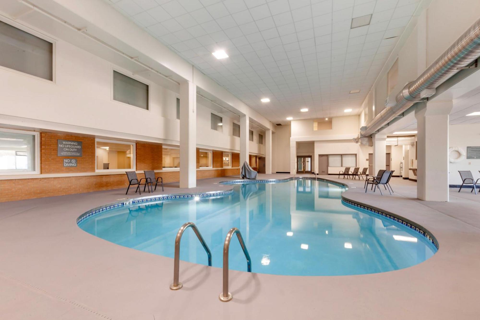 Comfort Inn & Suites Бівер-Дем Екстер'єр фото